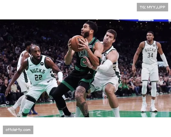 战术板预测：凯尔特人vs雄鹿，霍乐迪与利拉德的对位将决定肋部攻防节奏